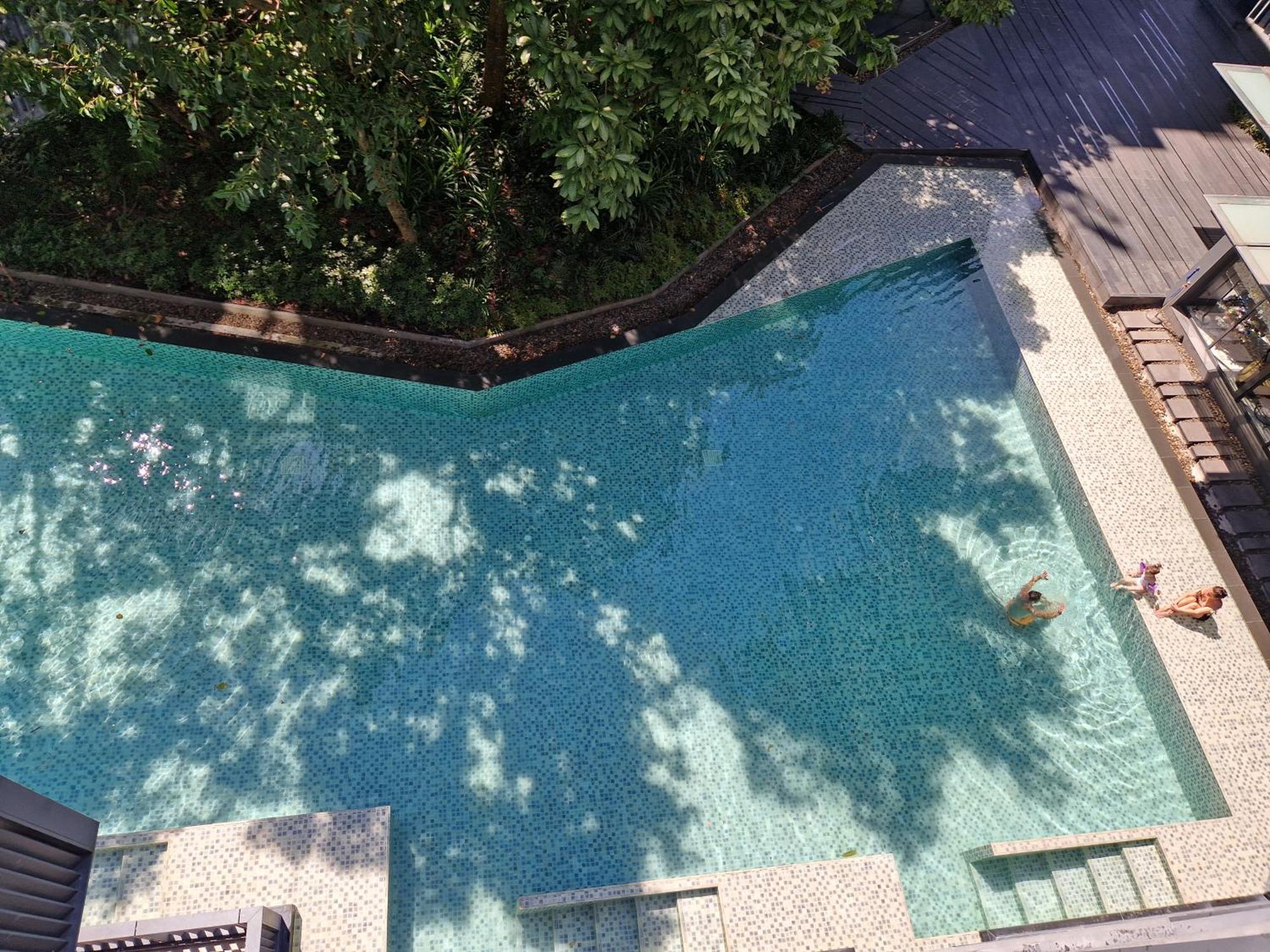 The Deck 4th Fl Pool View Patong